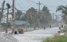 Cần Thơ: Người dân khổ sở vì bụi đường