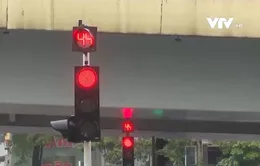 Hệ thống đèn tín hiệu giao thông của Hà Nội còn nhiều hạn chế
