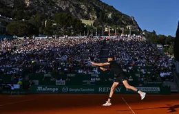 Stefanos Tsitsipas và Jannik Sinner vào bán kết Monte Carlo Masters 2024