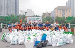 35 tấn rác được thu gom trong chiến dịch "Earth Day Việt Nam 2024"