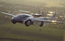 Thử nghiệm ô tô bay có hành khách đầu tiên trên thế giới