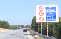 Ngày đầu cấm 1 số loại xe vào cao tốc Cam Lộ - La Sơn