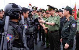 Tổng duyệt diễu binh chuẩn bị cho Lễ kỷ niệm 50 năm lực lượng Cảnh sát cơ động