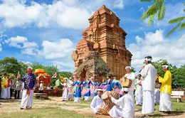 Lễ hội Tháp Bà Ponagar gắn kết cộng đồng