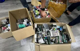 Thu giữ lô hàng hơn 500 sản phẩm thuốc lá điện tử