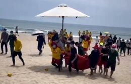 Đà Nẵng: Tìm thấy thi thể nam thanh niên bị sóng biển cuốn mất tích