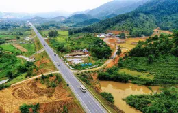 Lập Hội đồng thẩm định liên ngành Báo cáo nghiên cứu tiền khả thi Dự án xây dựng đường Hòa Lạc - Hòa Bình