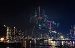 TP Hồ Chí Minh: 1.100 drone trình diễn nghệ thuật "Lung linh dòng sông hát"