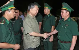 Chủ tịch nước Tô Lâm thăm cán bộ, chiến sĩ Đồn biên phòng Cửa khẩu Sóc Giang (Cao Bằng)
