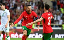 Ronaldo lập cú đúp giúp Bồ Đào Nha giành chiến thắng
