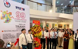 Khai mạc triển lãm tranh 99 của những người làm báo