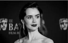 Chuỗi "phim rác" của Lily Collins sắp chấm dứt?