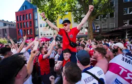 Anh vs Slovakia: CĐV Anh tiếp tục bị hạn chế đồ uống có cồn