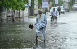 Ấn Độ: 11 người thiệt mạng do trận mưa kỷ lục ở New Delhi