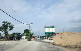 Hải Phòng: Trạm trộn bê tông nhiều năm hoạt động không phép, xâm phạm hành lang đê