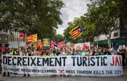 Tuần hành phản đối du lịch ồ ạt ở Barcelona, Tây Ban Nha