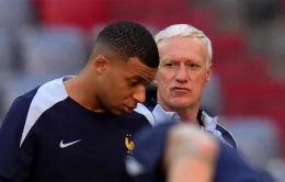 Ông Deschamp tiết lộ lý do Mbappe sa sút phong độ