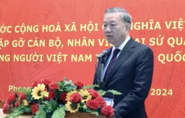 Chủ tịch nước Tô Lâm gặp cộng đồng người Việt tại Campuchia