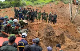 Hàng trăm cán bộ, chiến sĩ tham gia tìm kiếm người mất tích do sạt lở đất ở Hà Giang