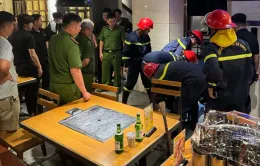 Công an TP Hồ Chí Minh giải cứu kịp thời 9 người bị kẹt trong thang máy