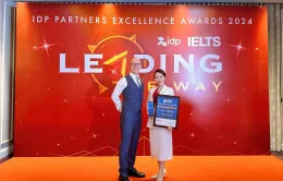 IELTS Arena vinh dự nhận giải thưởng Best Diamond Partner của IDP Education