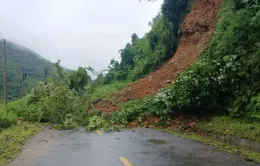 Vùng núi và trung du Bắc Bộ cục bộ có nơi mưa rất to, nguy cơ cao xảy ra sạt lở, lũ quét