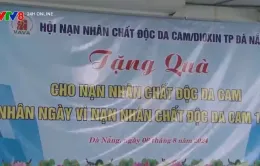 Hội Nạn nhân chất độc da cam Đà Nẵng tặng quà cho các nạn nhân