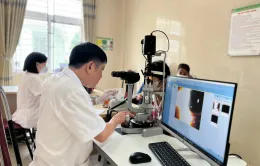 Infographic: Nguyên nhân gây nhức, mỏi mắt ở trẻ và giải pháp chăm sóc, bảo vệ mắt đúng cách