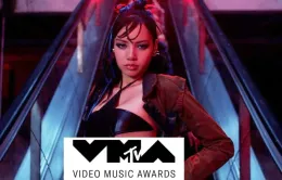 Lisa trở thành nghệ sĩ solo đầu tiên của Kpop biểu diễn tại Lễ trao giải  MTV VMAs 2024