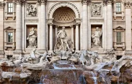 Italy hạn chế du khách đến đài phun nước nổi tiếng Trevi