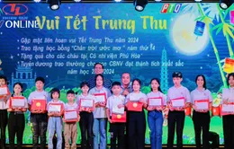 Trao học bổng "Chân trời ước mơ" lần thứ 14