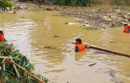 Tìm kiếm cứu hộ nạn nhân vụ sạt lở tại thôn Làng Nủ trên diện tích trải dài 6km