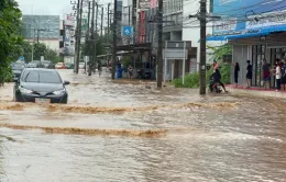 Miền Bắc Thái Lan chìm trong nước lũ, ít nhất 4 người thiệt mạng