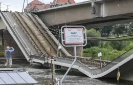 Đức phá hủy cầu huyết mạch ở Dresden nhằm ứng phó nguy cơ mưa lũ