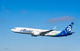 Máy bay Alaska Airlines hủy cất cánh khẩn cấp để tránh va chạm với máy bay Southwest