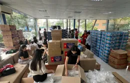 Thiệt hại lớn từ bão, nhiều doanh nghiệp vẫn nỗ lực cứu trợ đồng bào vùng lũ