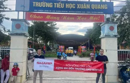 Sharp Việt Nam tích cực đồng hành hỗ trợ người dân bị ảnh hưởng bởi bão lũ