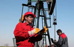 OPEC+ không thay đổi thỏa thuận cắt giảm sản lượng