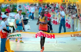 Giải marathon Quốc tế VTV LPBank 2024: Edwin Kiptoo vô địch cự ly 21km nam; Lương Đức Phước và Đoàn Thu Hằng vô địch cự ly 10km,