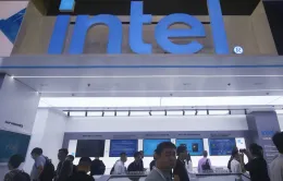 “Tượng đài” công nghệ Intel: Sụp đổ hay vững vàng trước sóng gió?