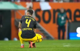 Dortmund tiếp tục không thắng trên sân khách