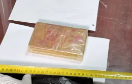 Bắt quả tang 3 đối tượng mua bán trái phép 1 bánh heroin