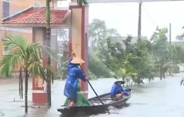 Mưa lớn gây nhiều thiệt hại tại các tỉnh miền Trung