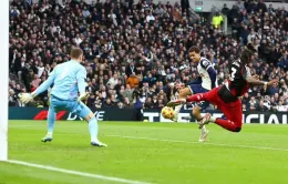 Tottenham hòa đáng tiếc Fulham: Điểm yếu lộ diện, tốp 4 nguy cơ trượt xa!