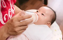 Tokyo sẽ miễn phí trông trẻ để tăng tỷ lệ sinh