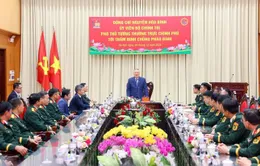 Phó Thủ tướng Thường trực Nguyễn Hòa Bình thăm Binh chủng Pháo binh