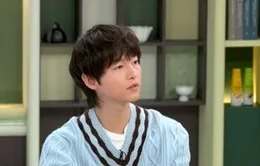 Song Joong Ki tắm cho con mỗi ngày trong nửa năm