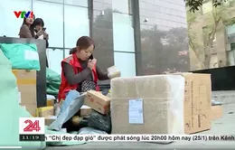 Shipper tất bật "chạy đua" với thời gian những ngày cận Tết