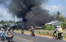 Cháy lớn thiêu rụi nhà dân ở Cà Mau, 400 triệu đồng tiền mặt thành tro