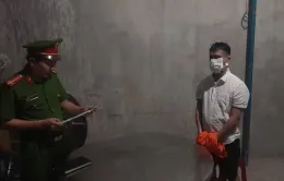 Bắt giữ nam thanh niên mang súng vào tiệm tóc nữ để tìm người yêu